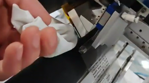 איך לנקות ולשמור את ראש הדפסה על מדפסת TTO?